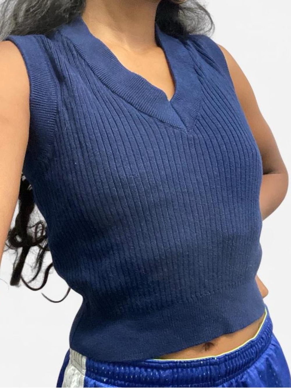 Forever 21 Navy Ribbed V-Neck Sleeveless Top